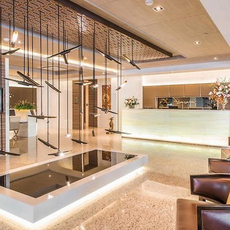 Qiss Residence By Bliston Bangkok Esterno foto